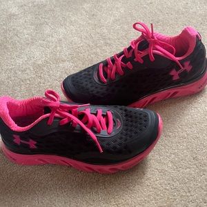 Underarmour SPINE tennis shoes